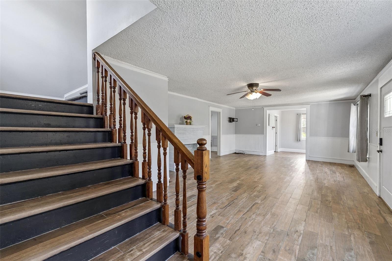 Image 7 of 49 For 431 Sans Souci Avenue