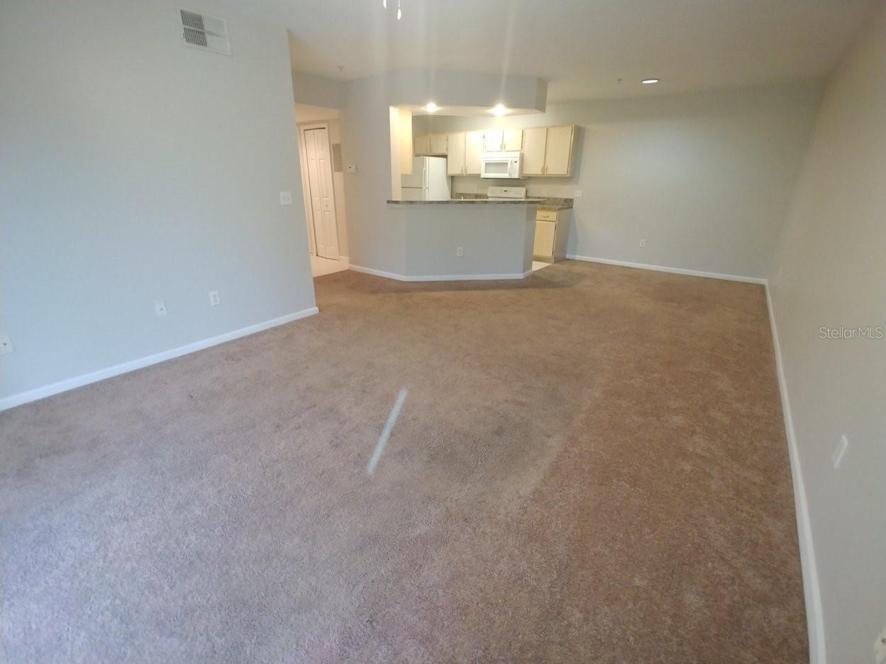 Image 6 of 16 For 802 Crest Pines Drive 837