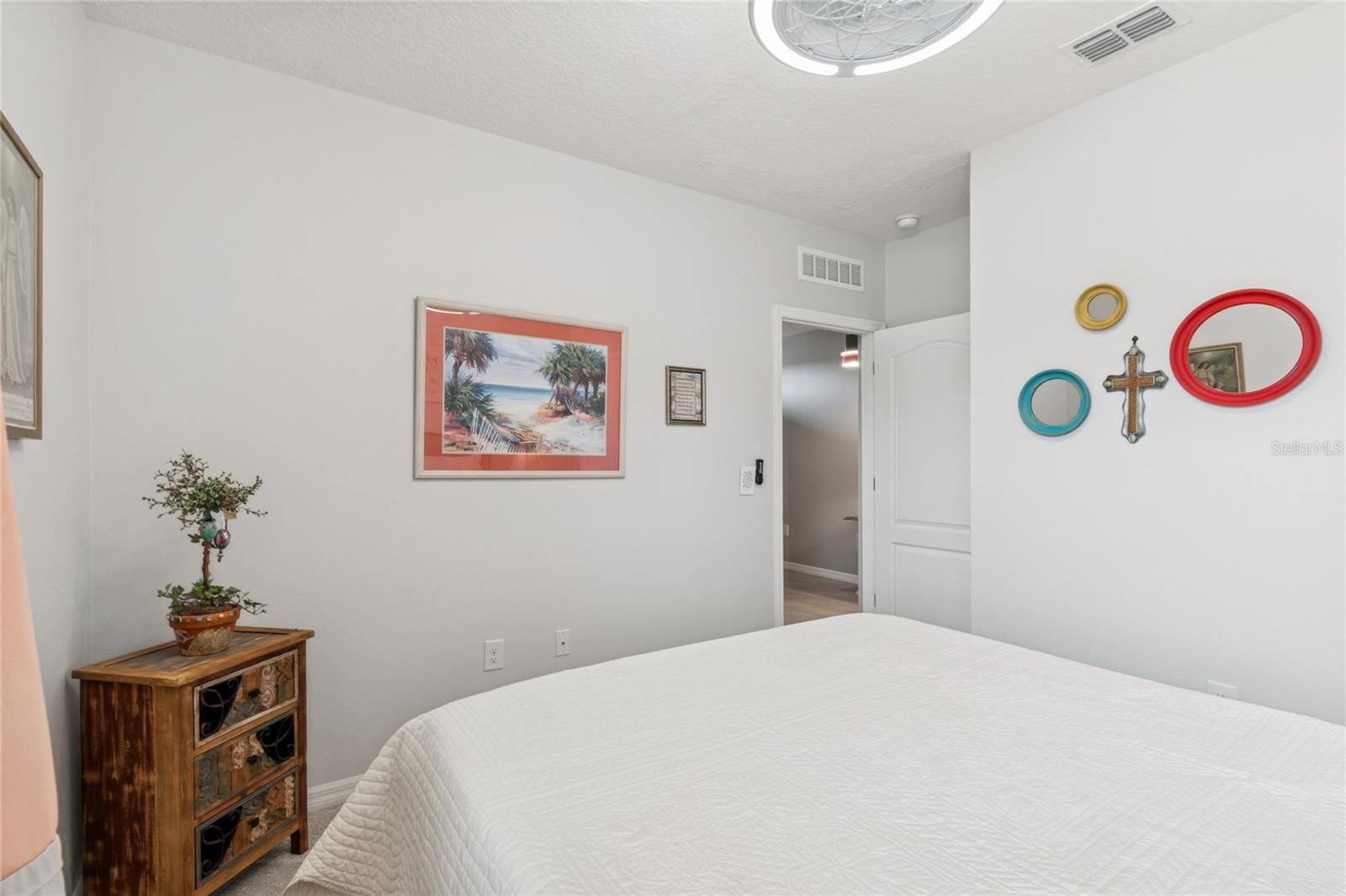 Image 32 of 81 For 2055 White Pelican Terrace