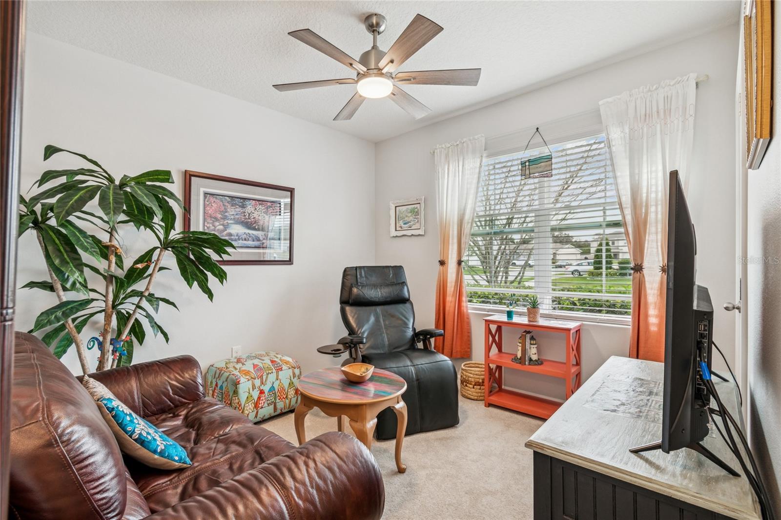 Image 36 of 81 For 2055 White Pelican Terrace