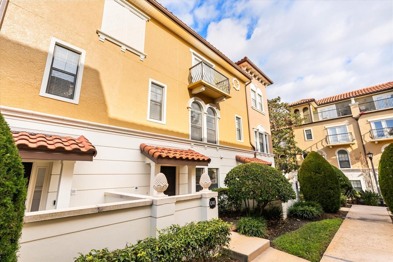 Image 4 of 43 For 4240 Messina Drive