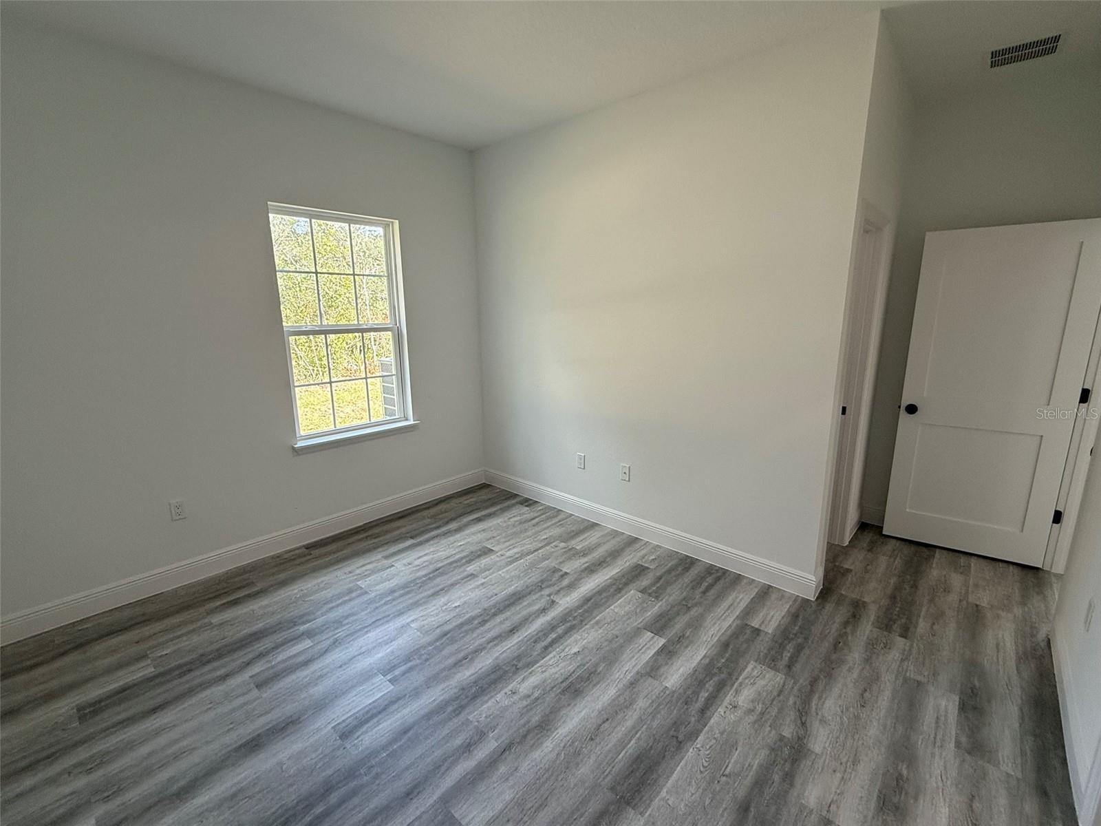 Image 17 of 29 For 4650 Sw 139th Place