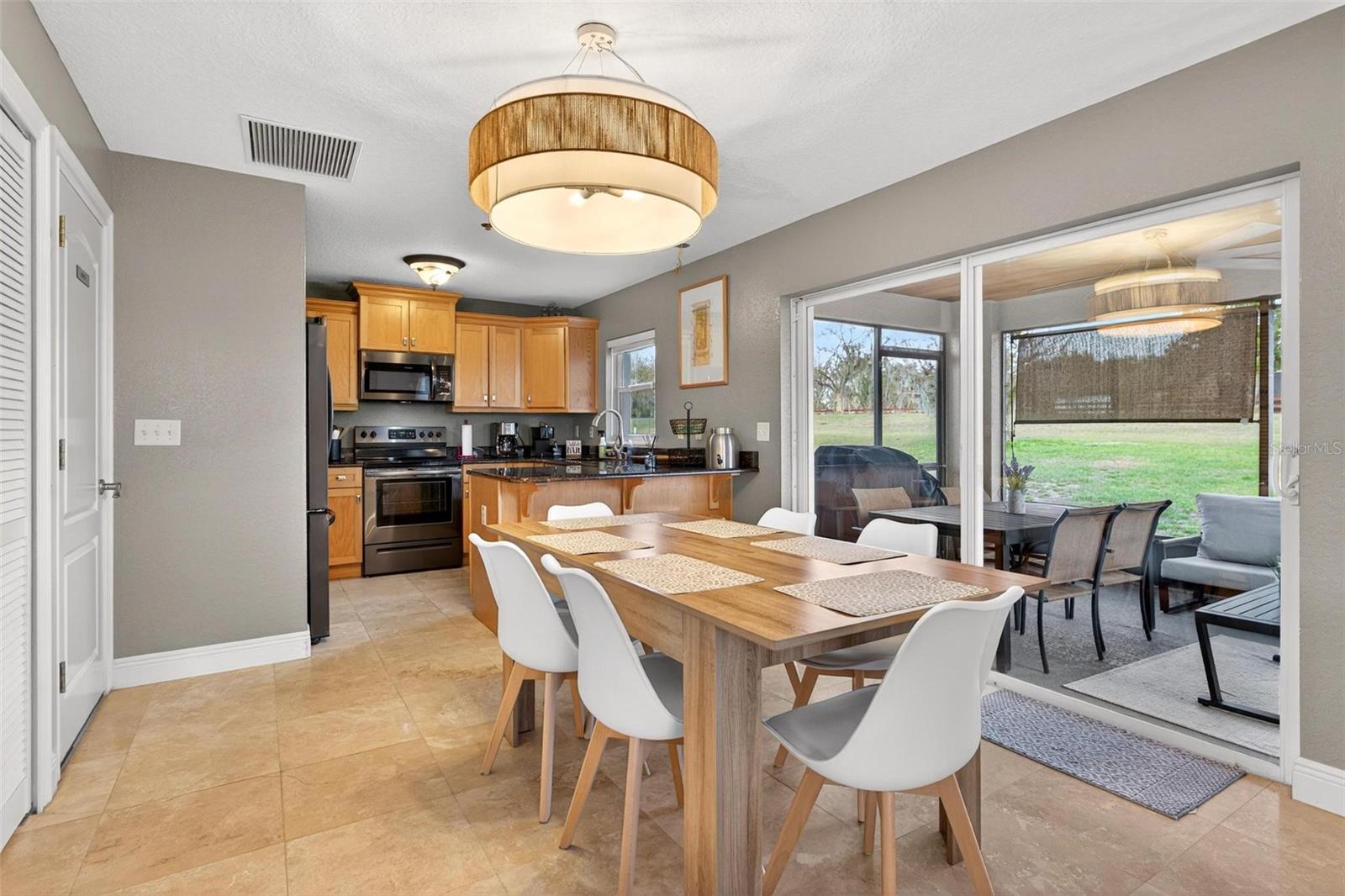 Image 11 of 40 For 20106 Sunset Landing Avenue