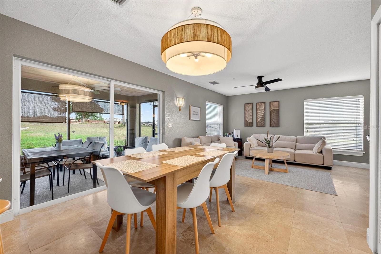 Image 12 of 40 For 20106 Sunset Landing Avenue