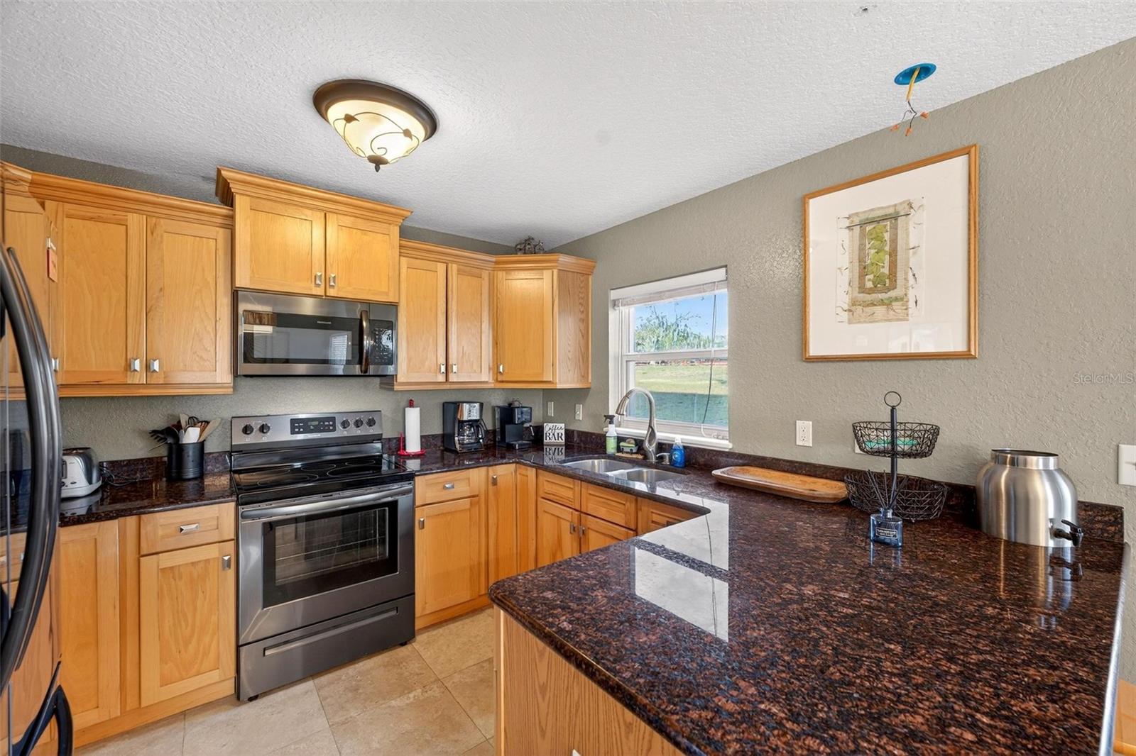 Image 14 of 40 For 20106 Sunset Landing Avenue