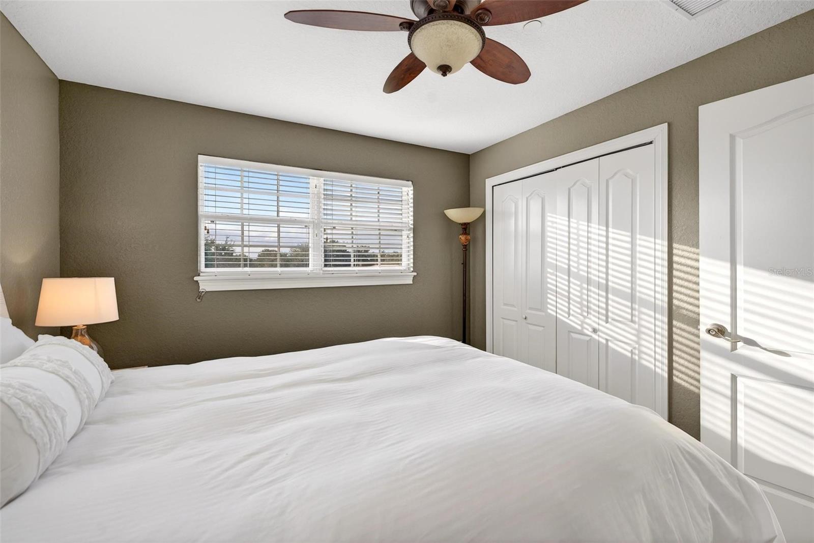 Image 20 of 40 For 20106 Sunset Landing Avenue