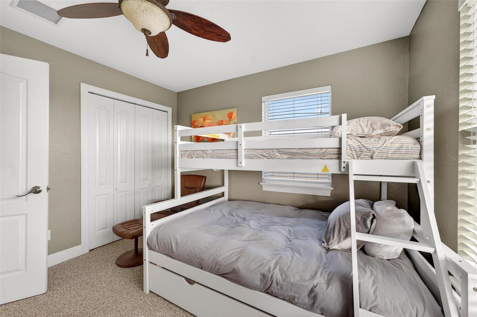 Image 23 of 40 For 20106 Sunset Landing Avenue