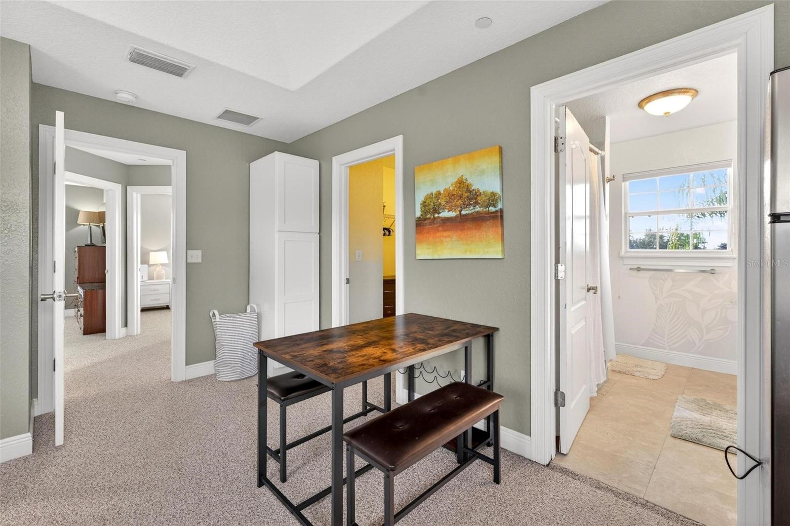 Image 27 of 40 For 20106 Sunset Landing Avenue