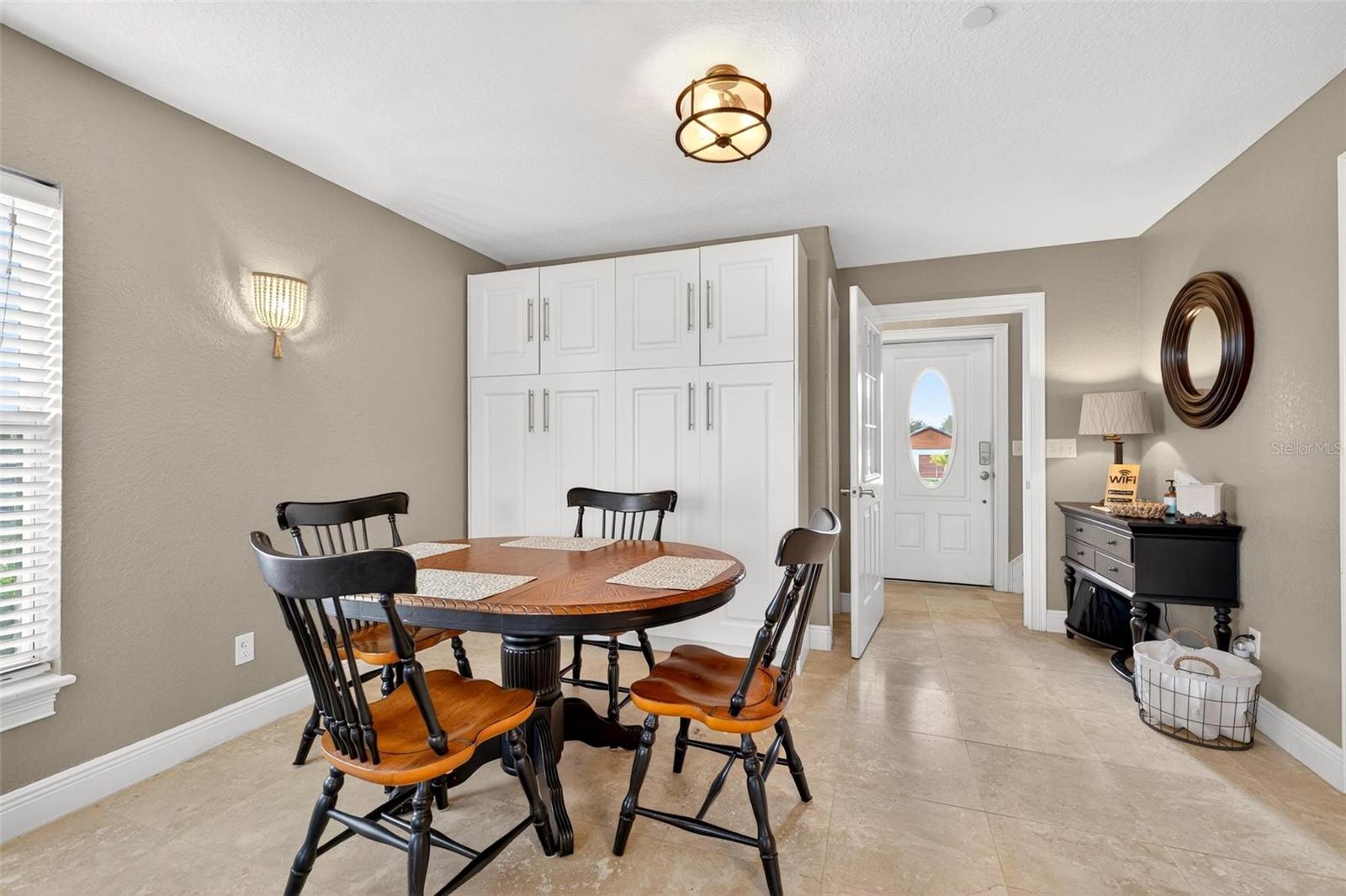 Image 8 of 40 For 20106 Sunset Landing Avenue