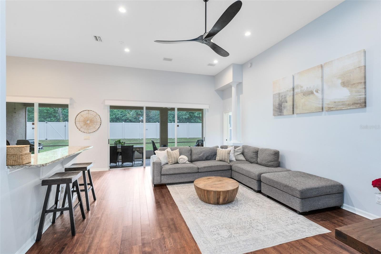 Image 12 of 51 For 106 Thunberg Cove