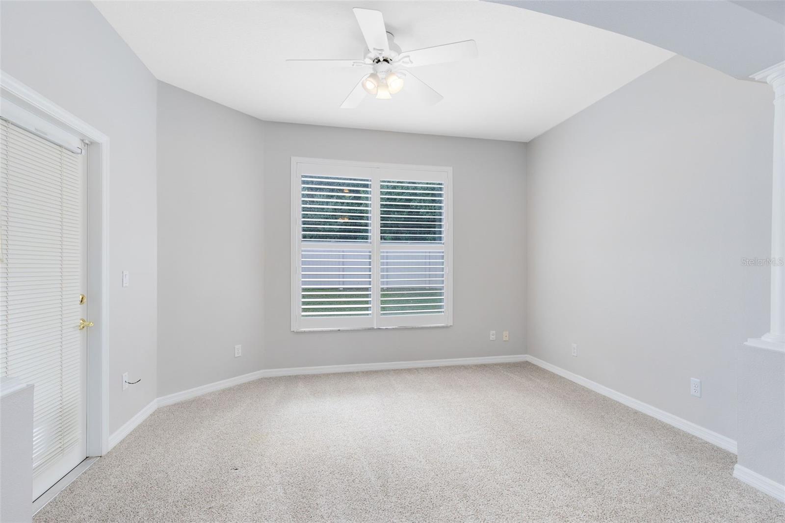 Image 18 of 51 For 106 Thunberg Cove