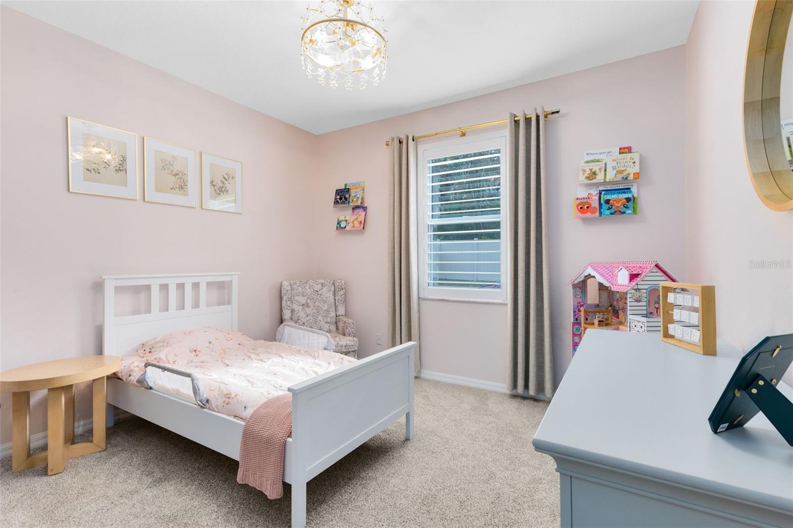 Image 25 of 51 For 106 Thunberg Cove