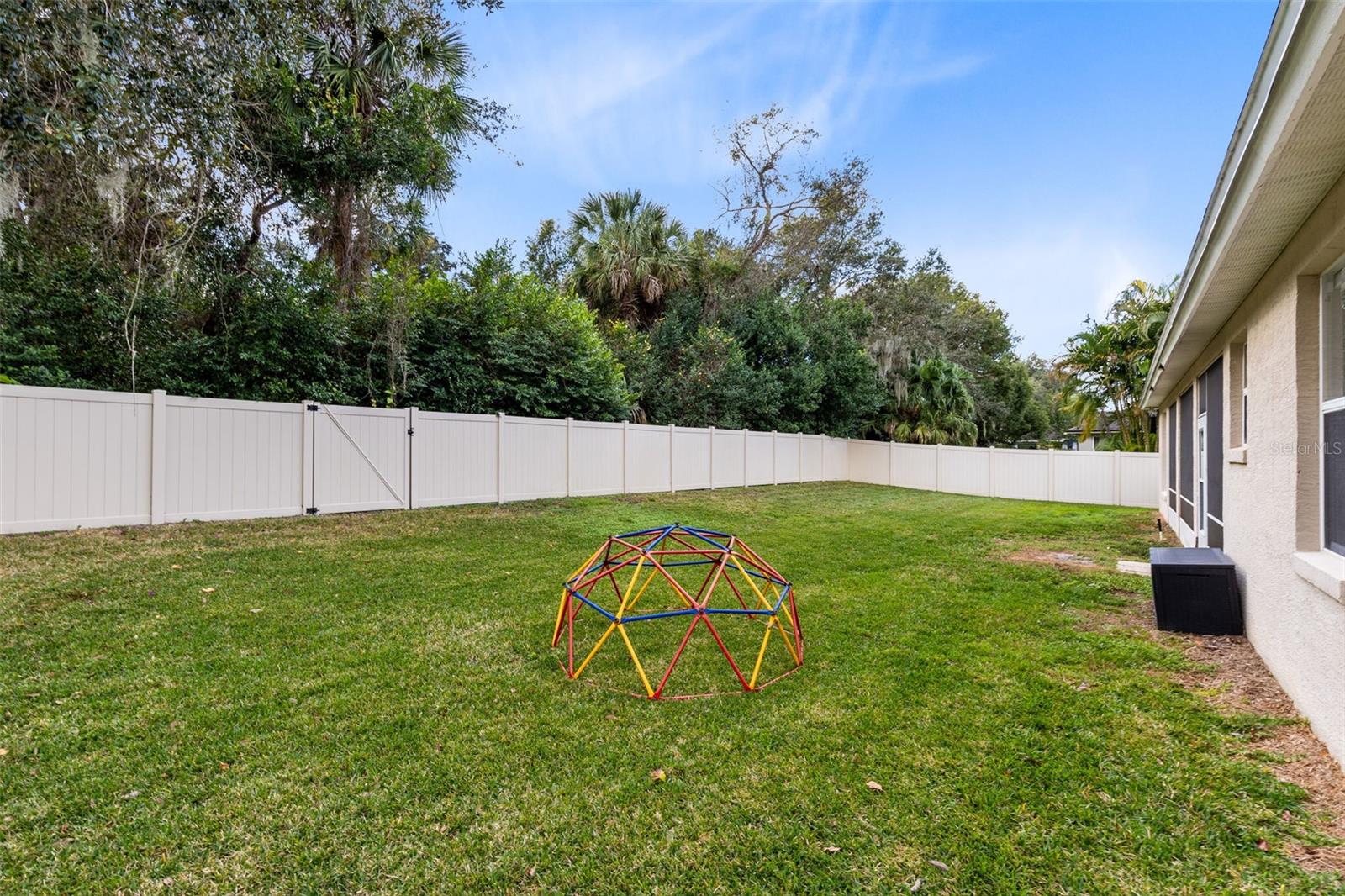 Image 31 of 51 For 106 Thunberg Cove