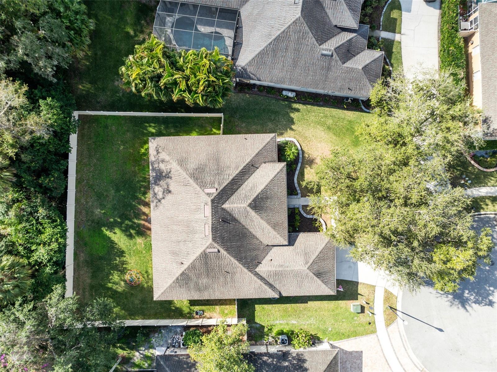 Image 36 of 51 For 106 Thunberg Cove