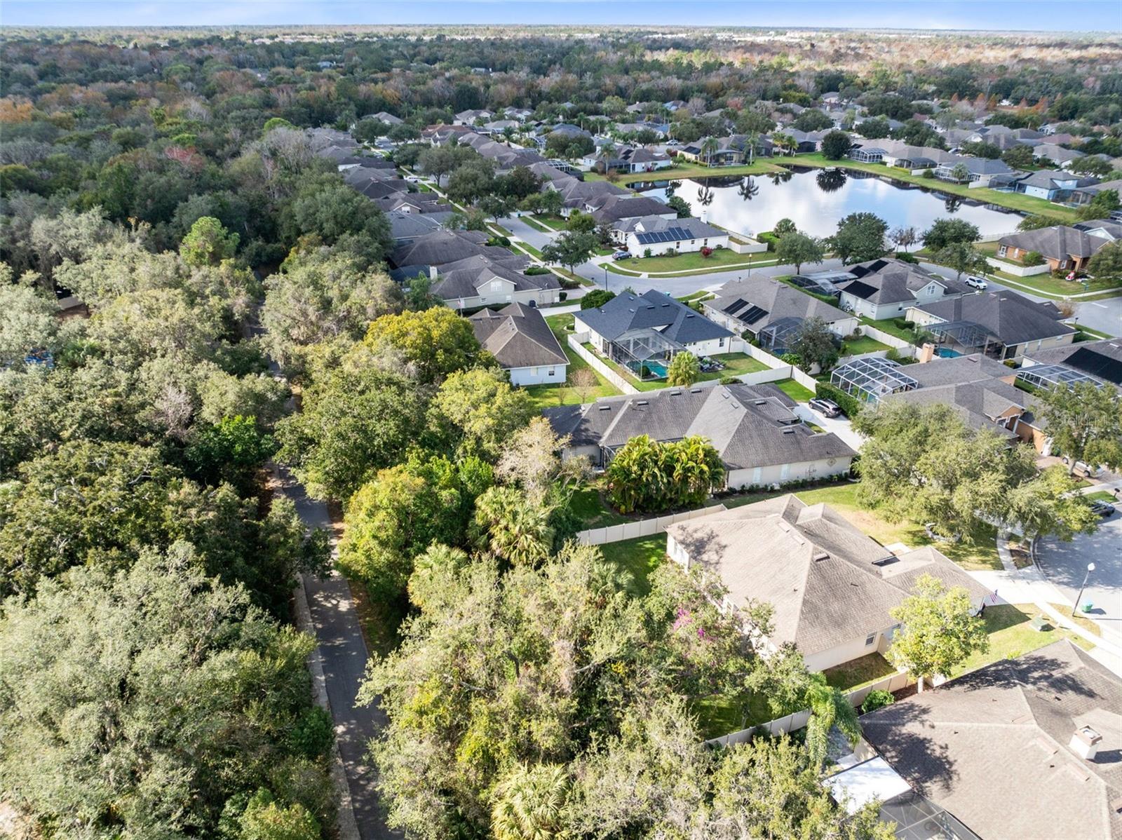 Image 39 of 51 For 106 Thunberg Cove