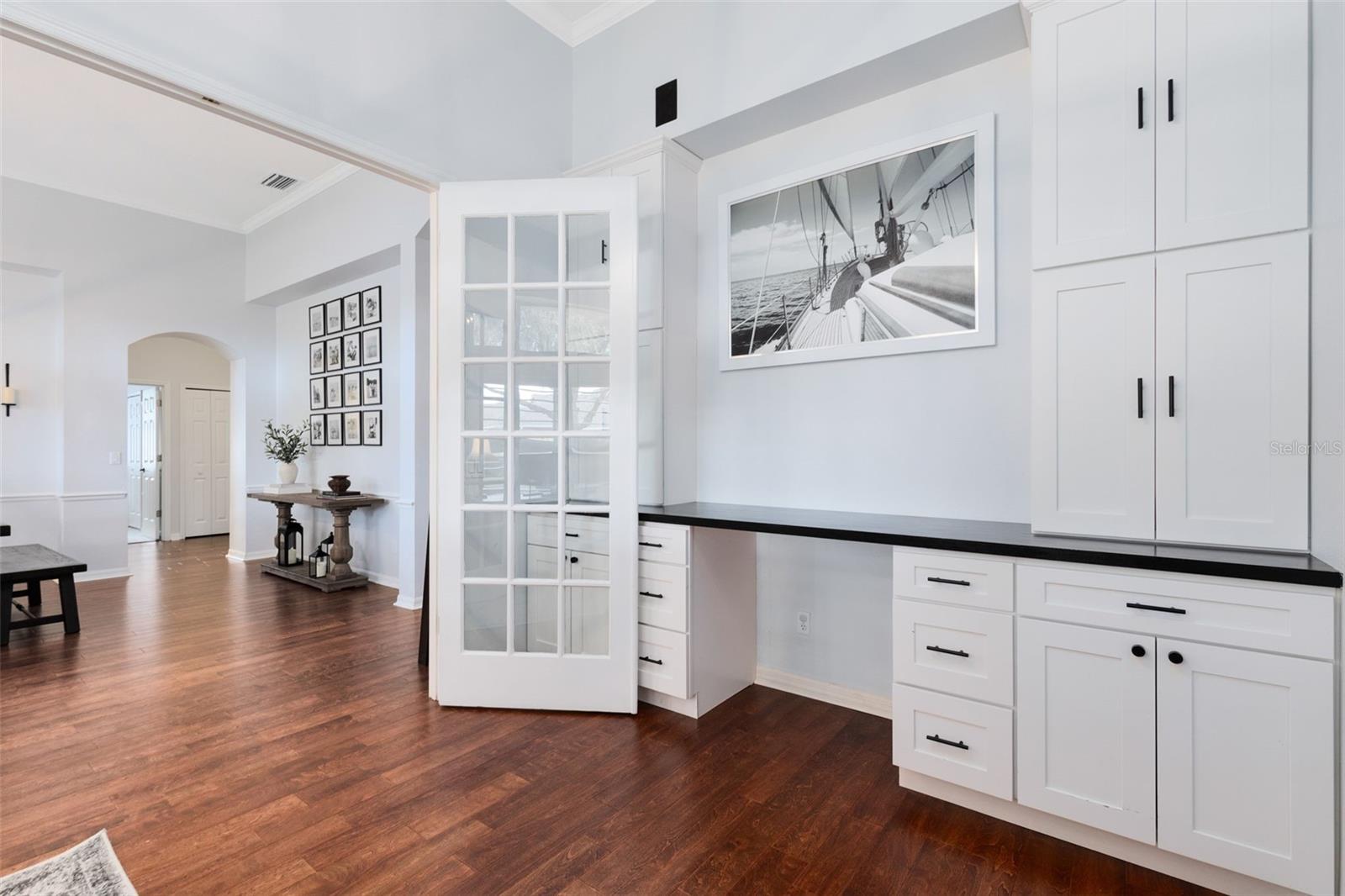 Image 7 of 51 For 106 Thunberg Cove