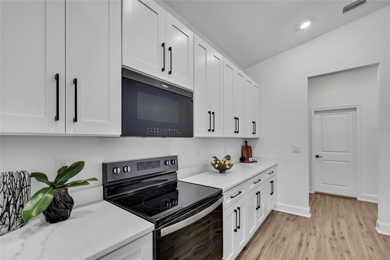 Image 12 of 49 For 1209 Bardahl Avenue