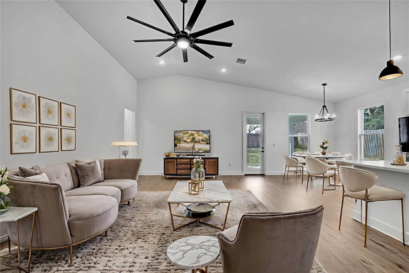 Image 6 of 49 For 1209 Bardahl Avenue