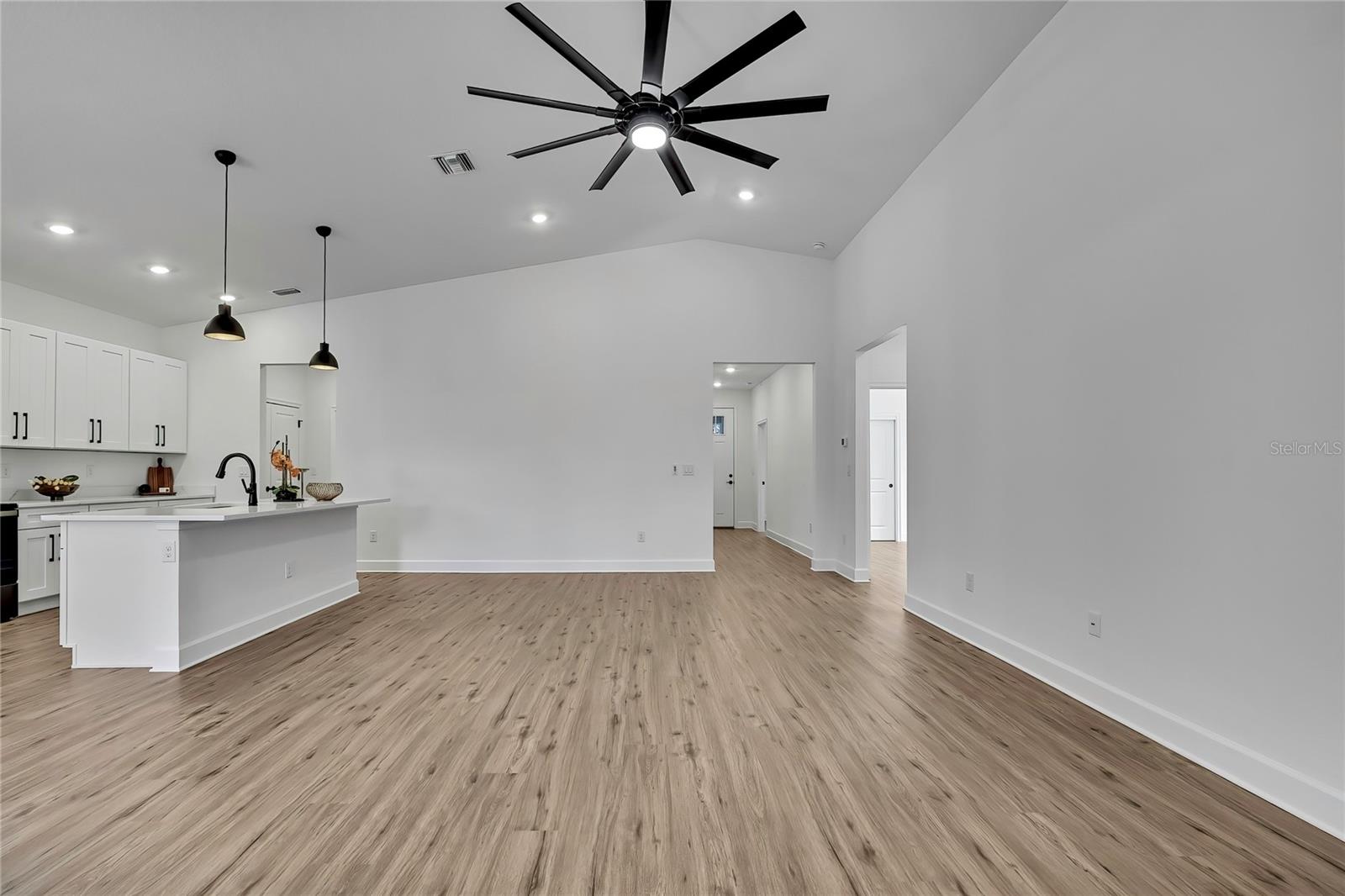 Image 8 of 49 For 1209 Bardahl Avenue