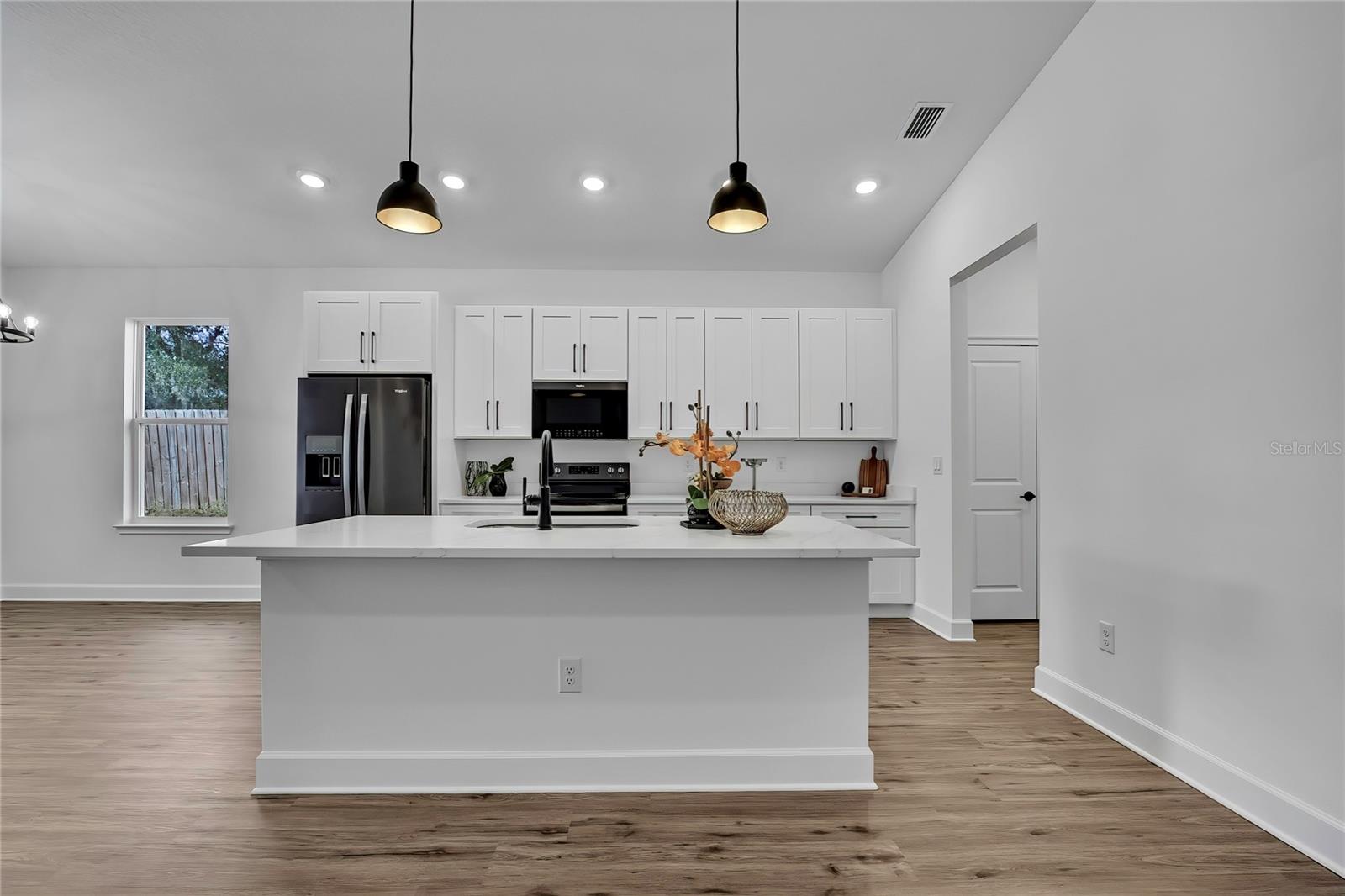 Image 9 of 49 For 1209 Bardahl Avenue