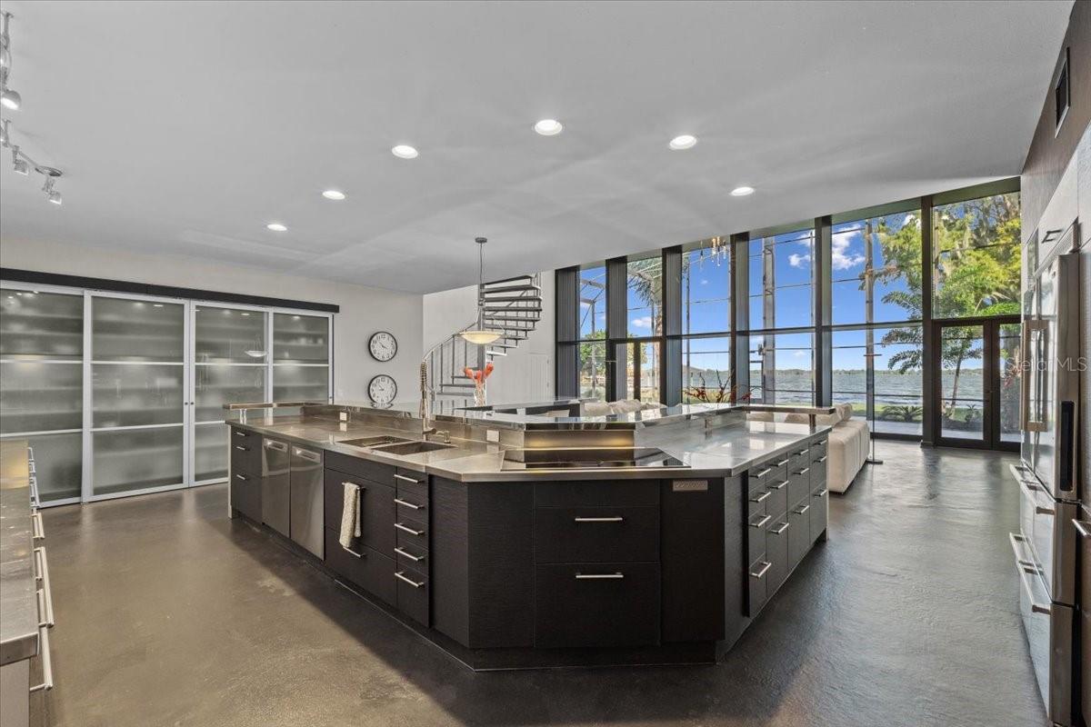 Image 32 of 100 For 3824 Gaines Drive