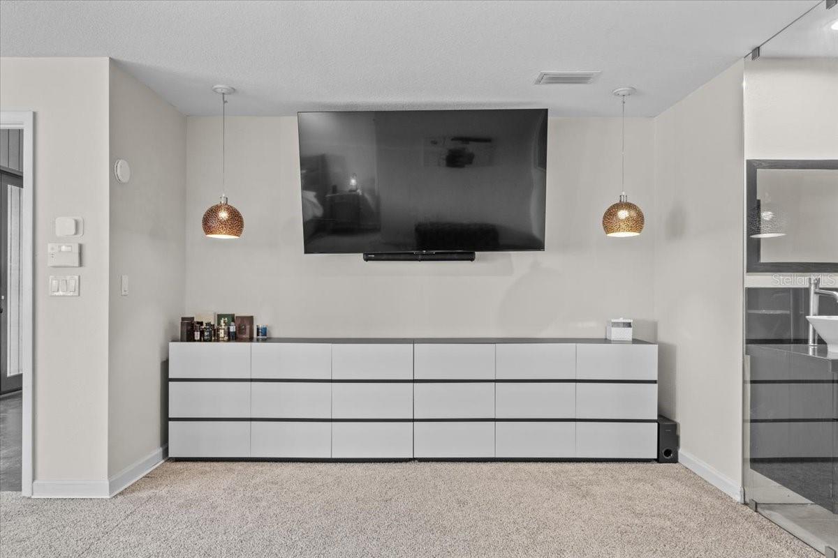 Image 54 of 100 For 3824 Gaines Drive