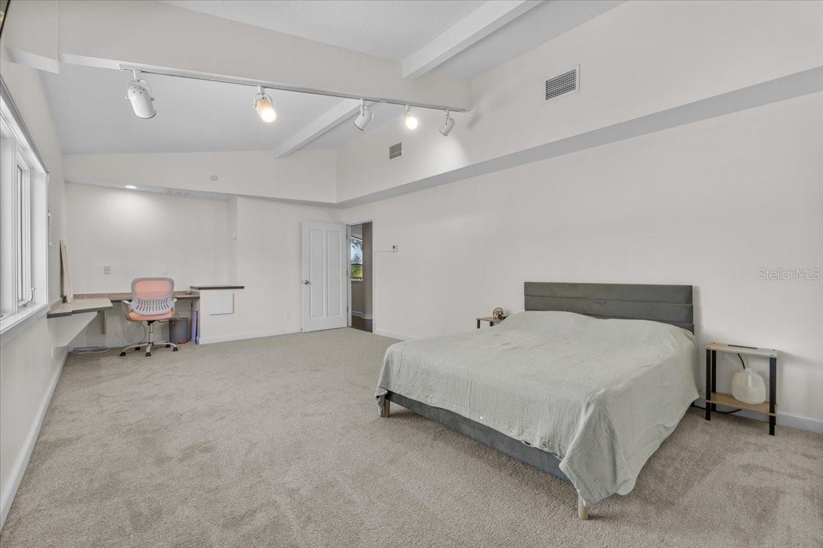 Image 93 of 100 For 3824 Gaines Drive