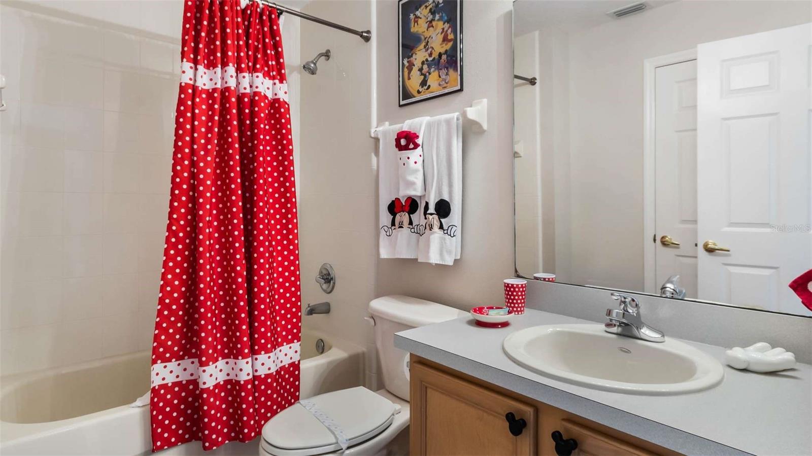 Image 20 of 26 For 504 Pineloch Drive