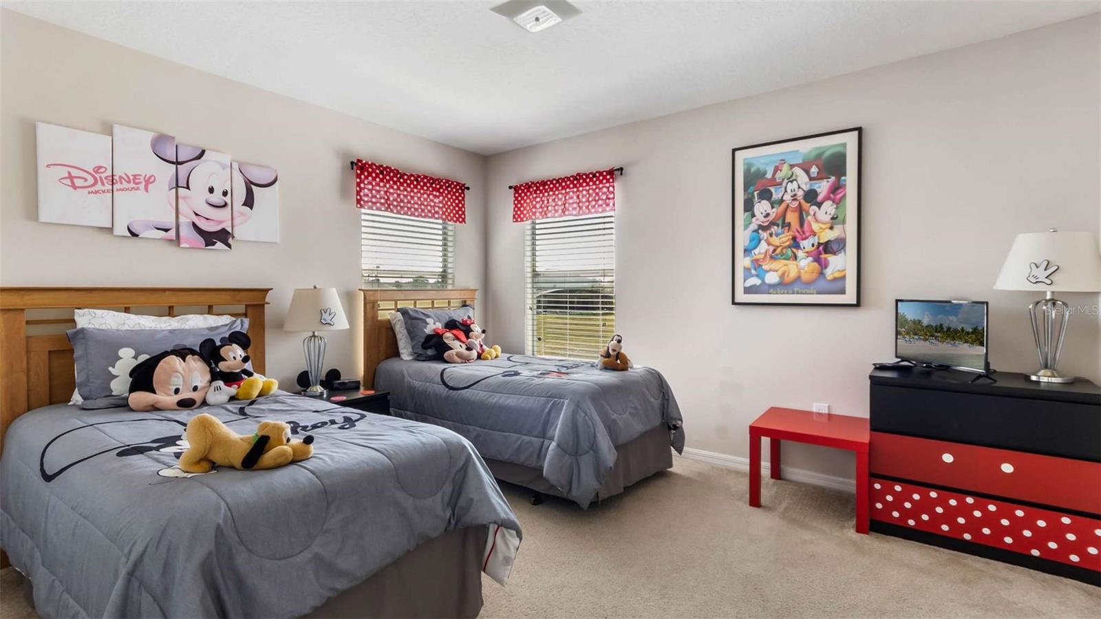 Image 21 of 26 For 504 Pineloch Drive