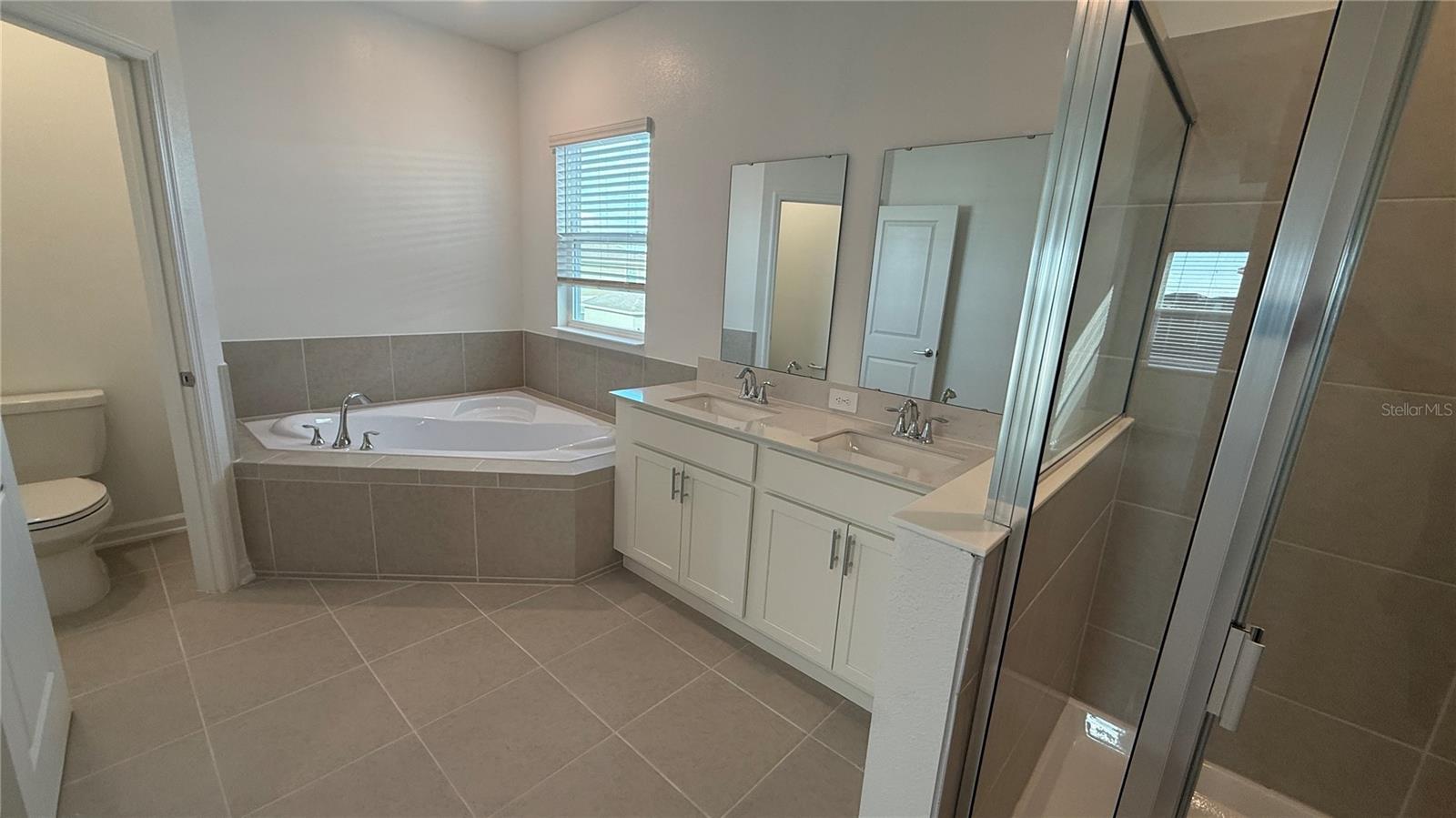 Image 19 of 23 For 2989 Good Vibes Way