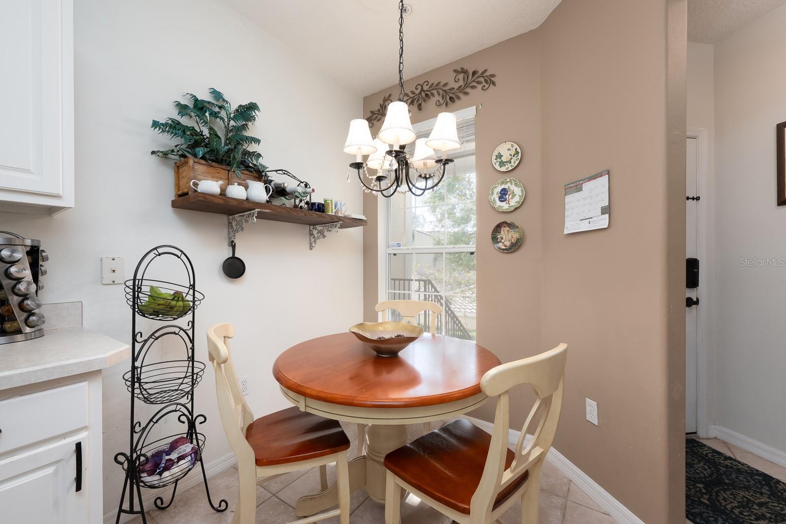 Image 13 of 32 For 700 Seabrook Court 201