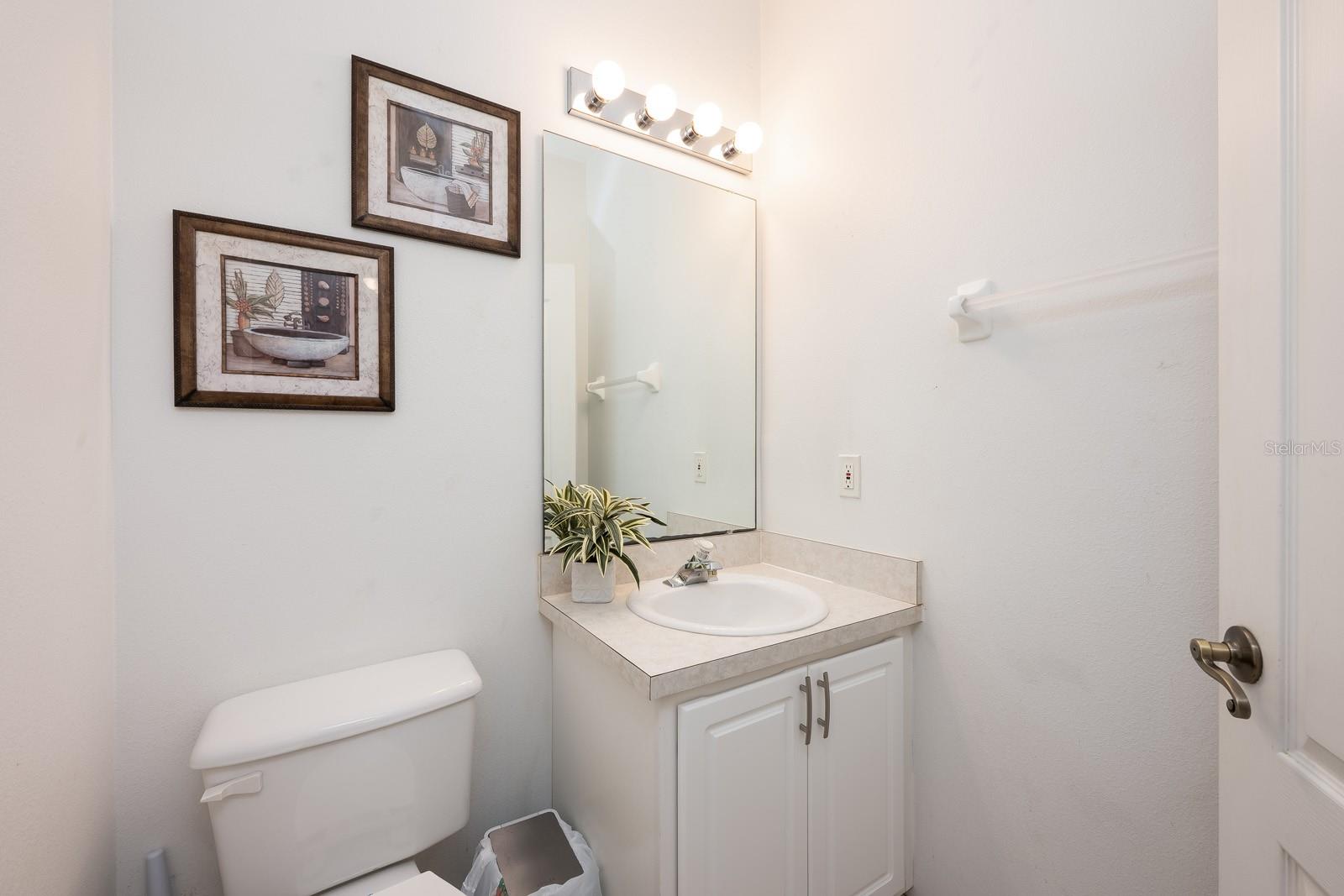 Image 14 of 32 For 700 Seabrook Court 201