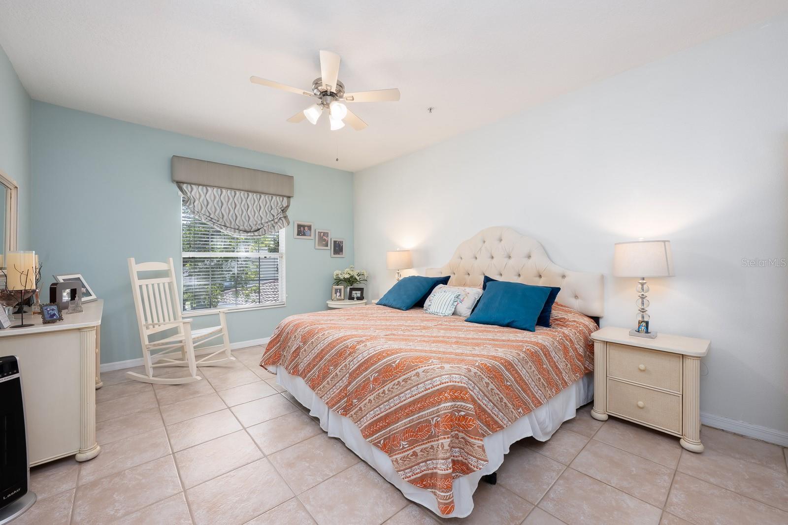 Image 15 of 32 For 700 Seabrook Court 201