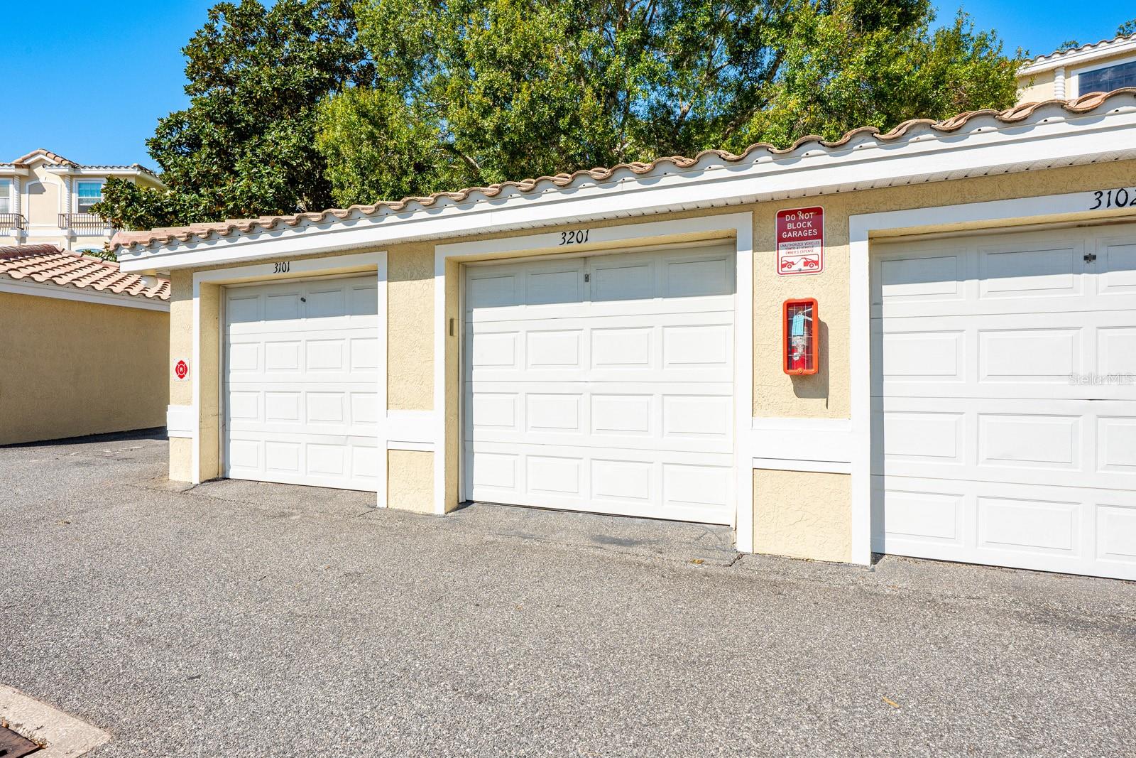 Image 30 of 32 For 700 Seabrook Court 201