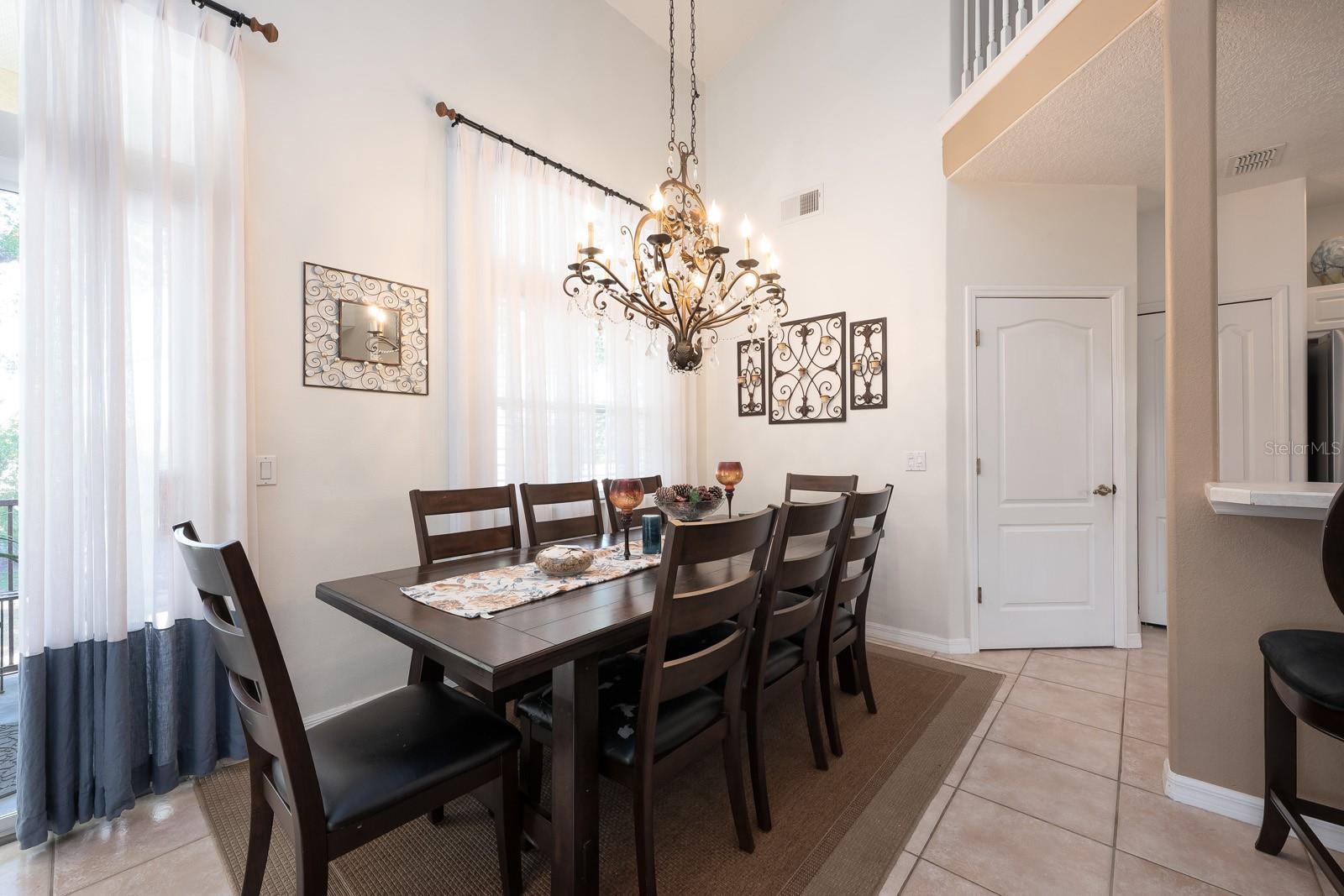 Image 7 of 32 For 700 Seabrook Court 201