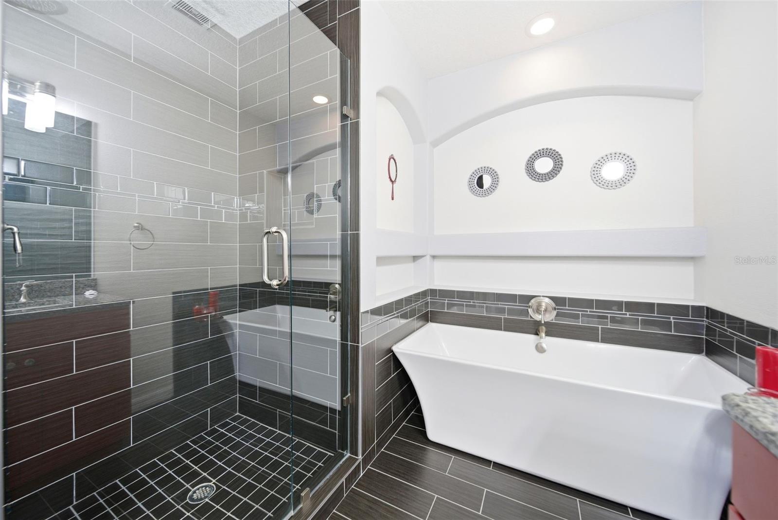 Image 21 of 26 For 2304 Indian Mound Trail