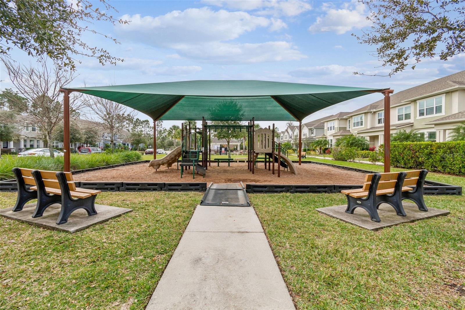 Image 36 of 39 For 13369 Gorgona Isle Drive