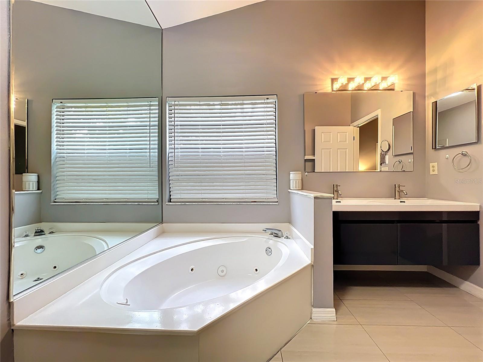 Image 32 of 57 For 9966 Kendal Drive