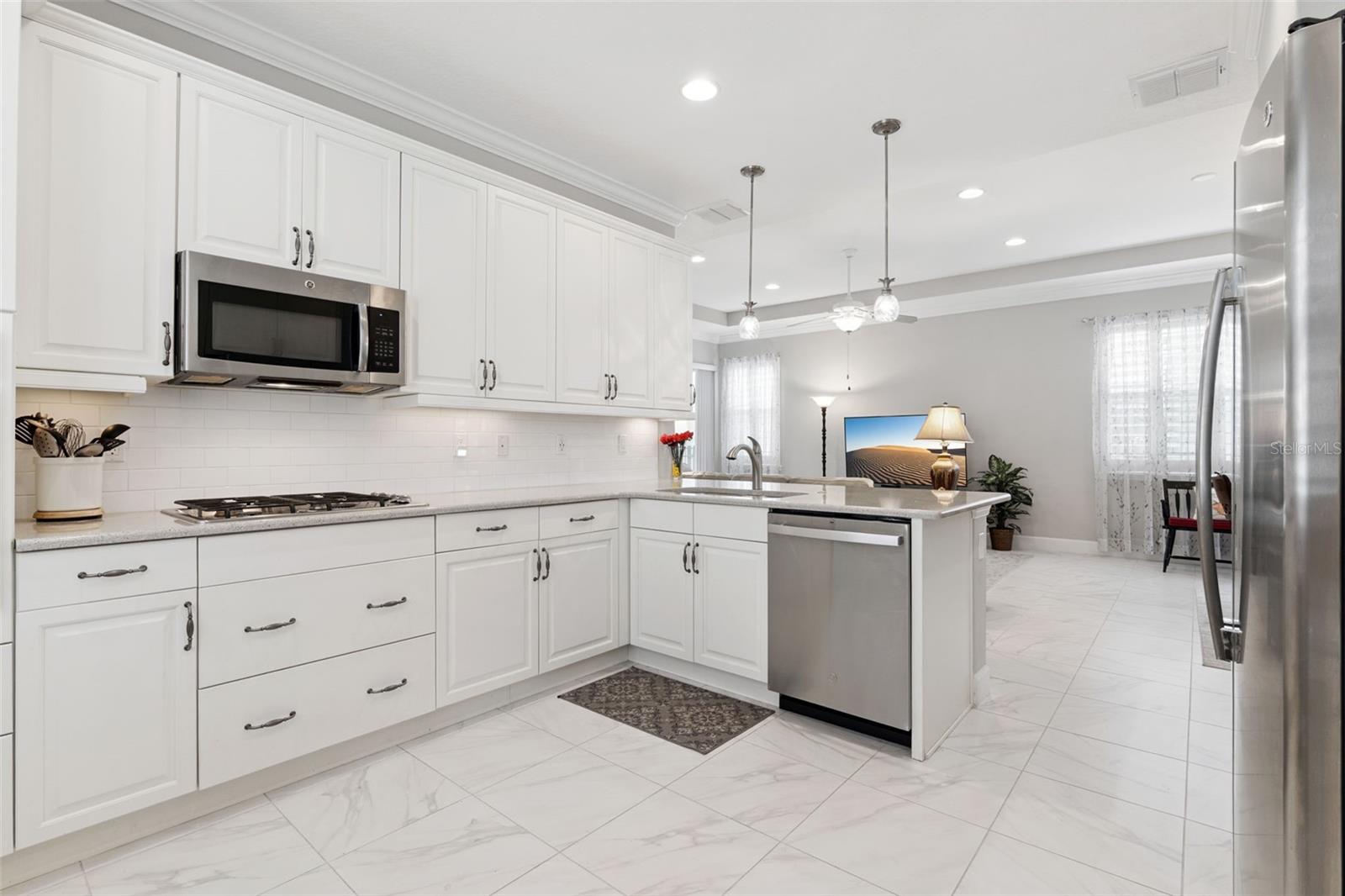 Image 7 of 48 For 1353 Red Clover Lane