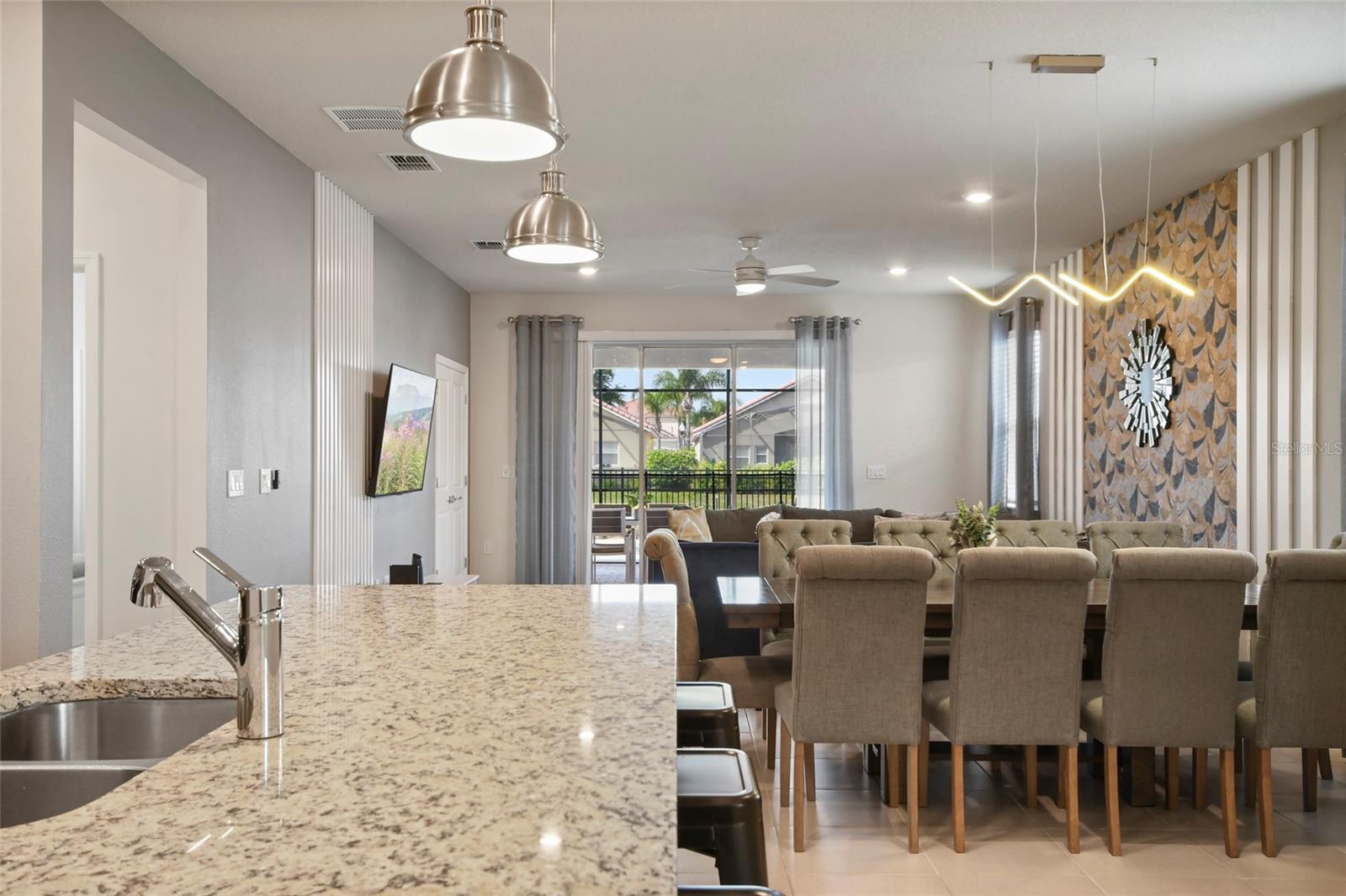 Image 8 of 72 For 4045 Lana Avenue