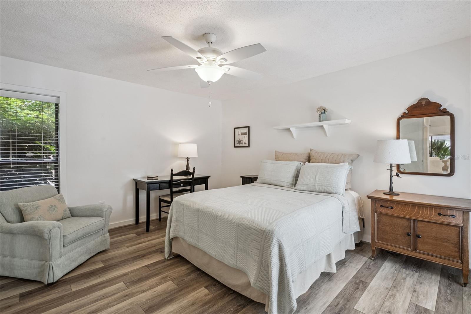 Image 14 of 64 For 253 Donegal Court