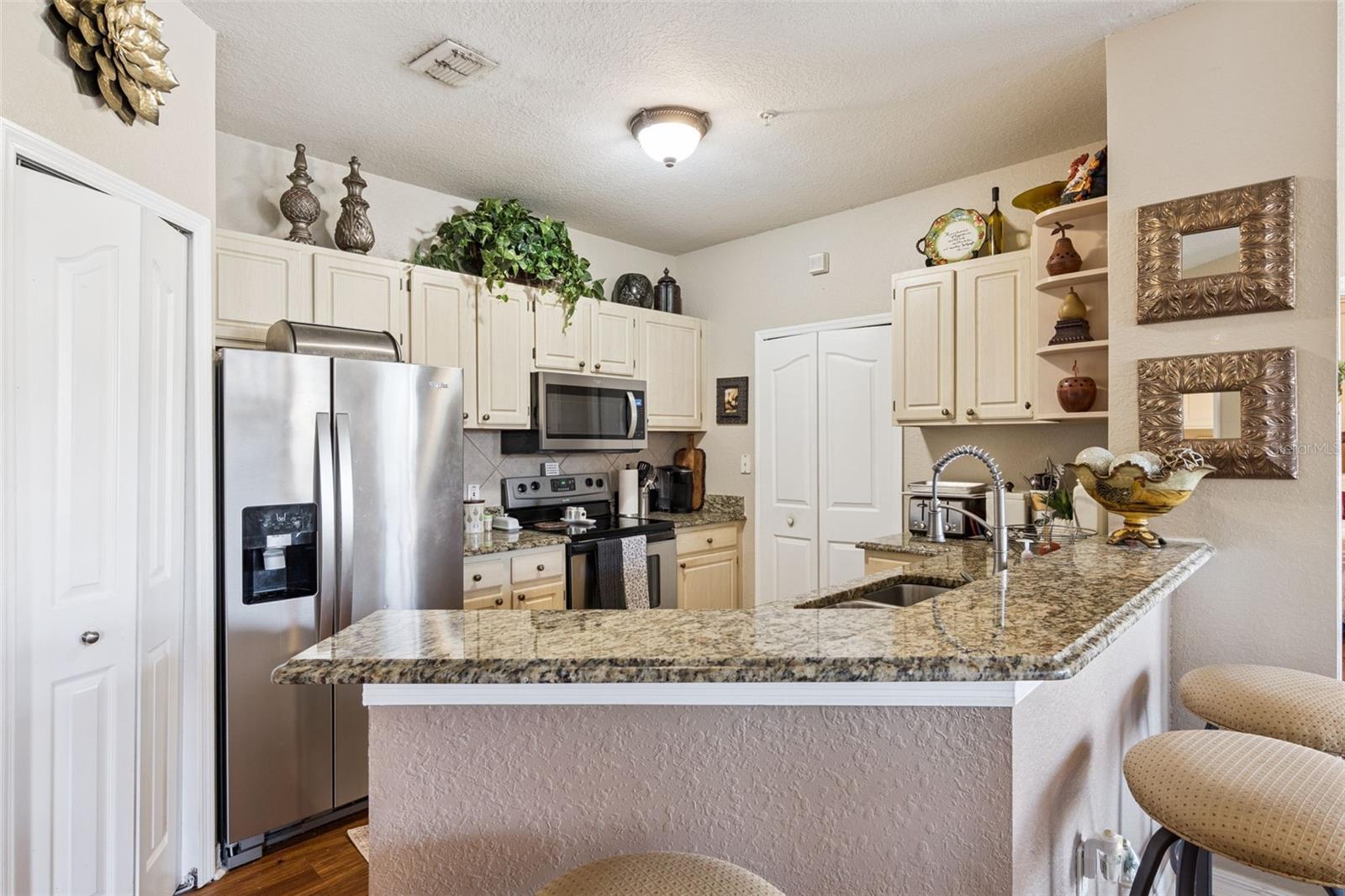 Image 13 of 32 For 1325 Lake Shadow Circle 12202