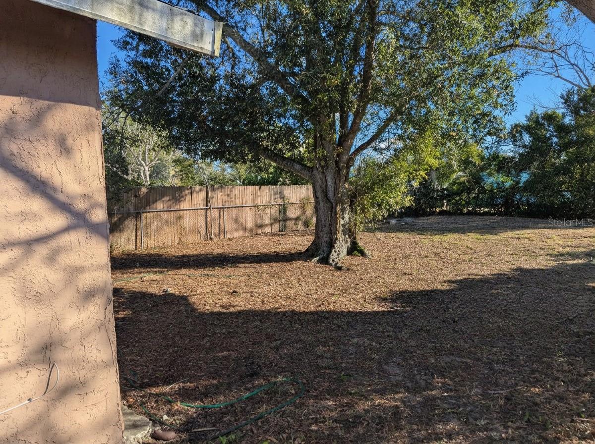 Image 9 of 10 For 829 Grand Avenue