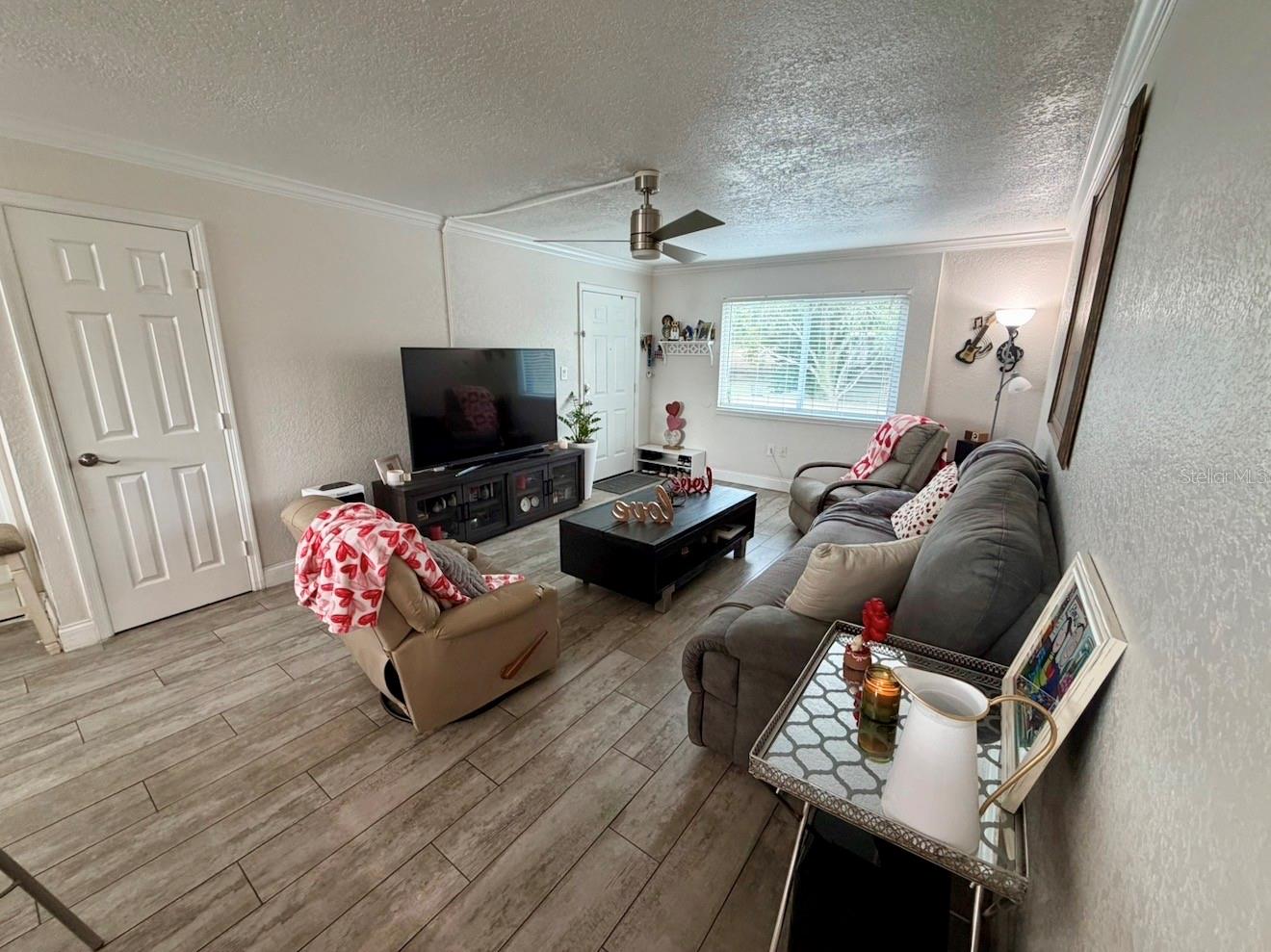 Image 3 of 23 For 1938 Conway Road 7