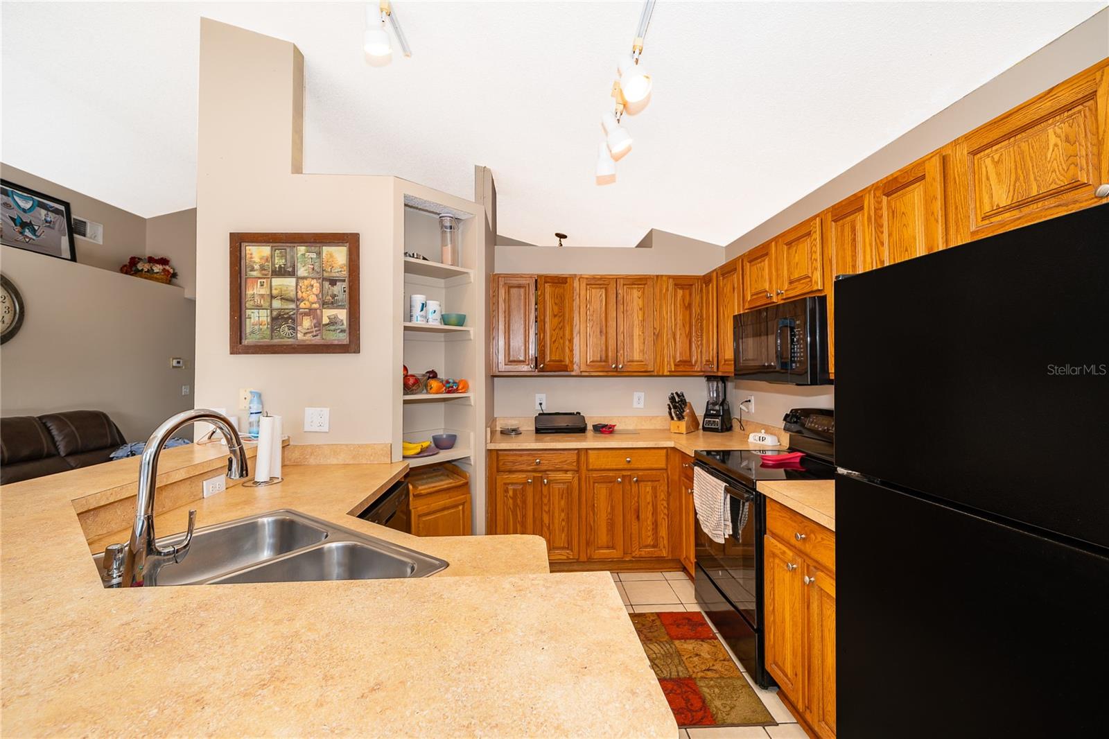 Image 5 of 24 For 1005 Sugarberry Trail