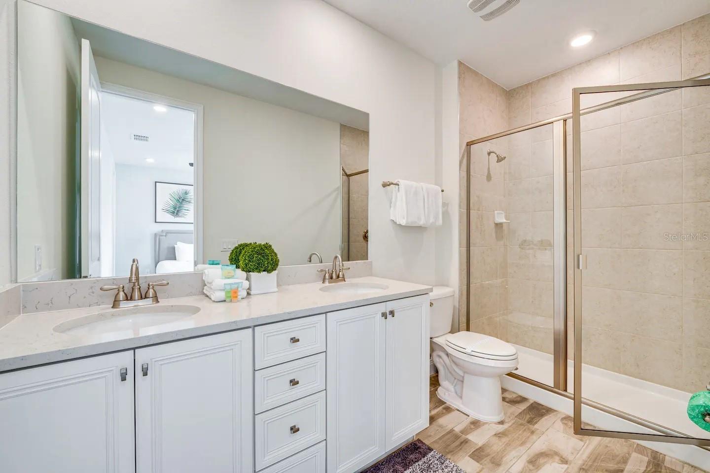 Image 18 of 74 For 8209 Surf Street