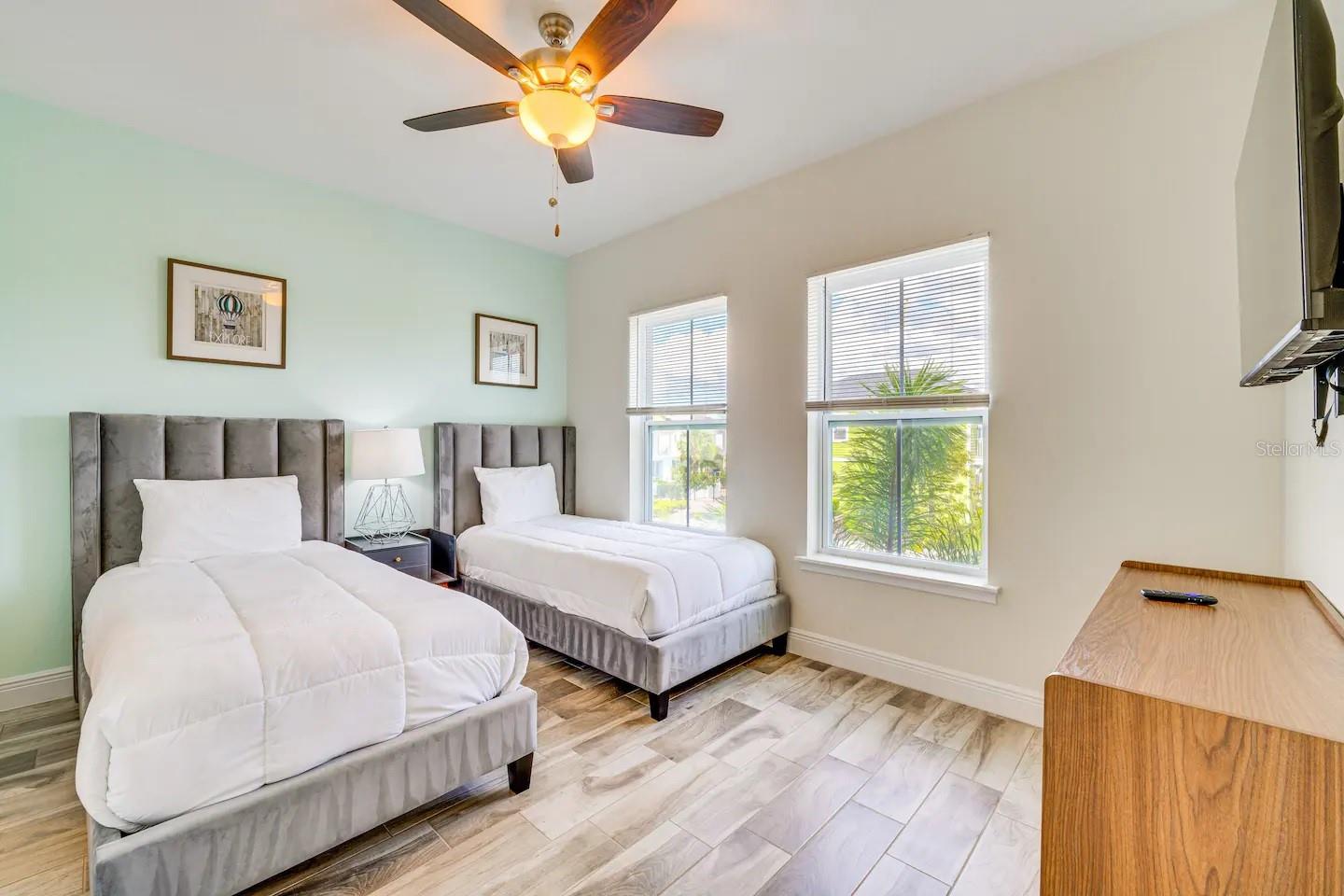 Image 19 of 74 For 8209 Surf Street