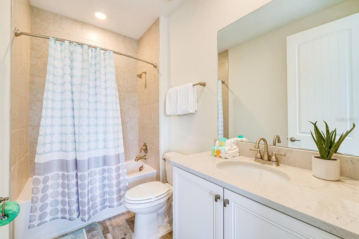 Image 21 of 74 For 8209 Surf Street