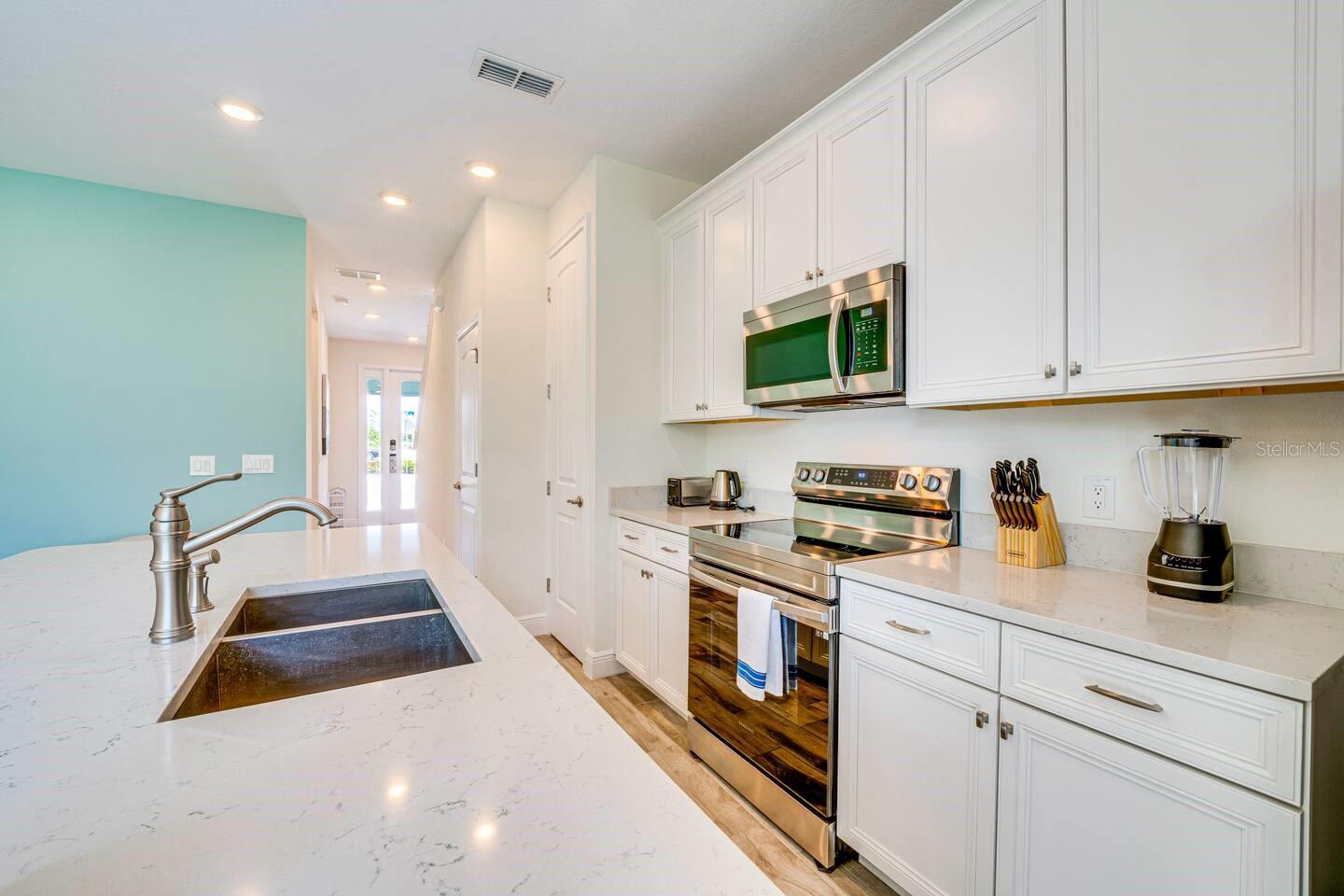 Image 8 of 74 For 8209 Surf Street