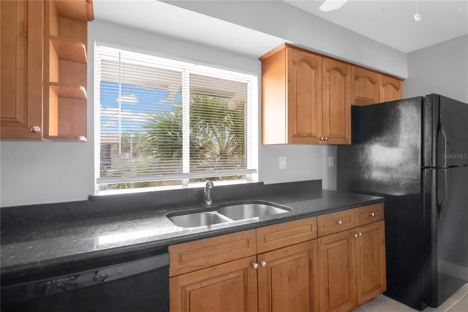 Image 10 of 32 For 568 Orange Drive 50